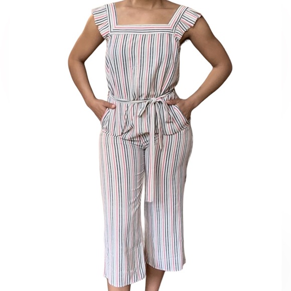 Beautiful Monteau Blue and Pink Striped Romper Jumpsuit w/Flutter Sleeves - Picture 2 of 6